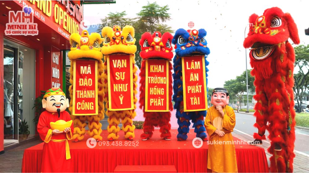 Múa Lân Khai Trương Giá Rẻ – Đặt Show Theo Yêu Cầu Múa lân khai trương spa với gói bốn lân và thần tài ông địa đón khách do Sự Kiện Minh Hi cung cấp