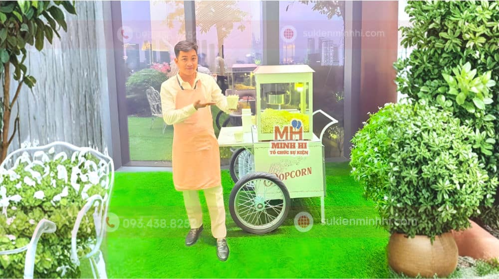 Dịch Vụ Làm Bắp Rang Bơ Chuyên Nghiệp Cho Sự Kiện Tại TPHCM Nhân sự làm bắp rang bơ chuyên nghiệp cho sự kiện do Sự Kiện Minh Hi cung cấp