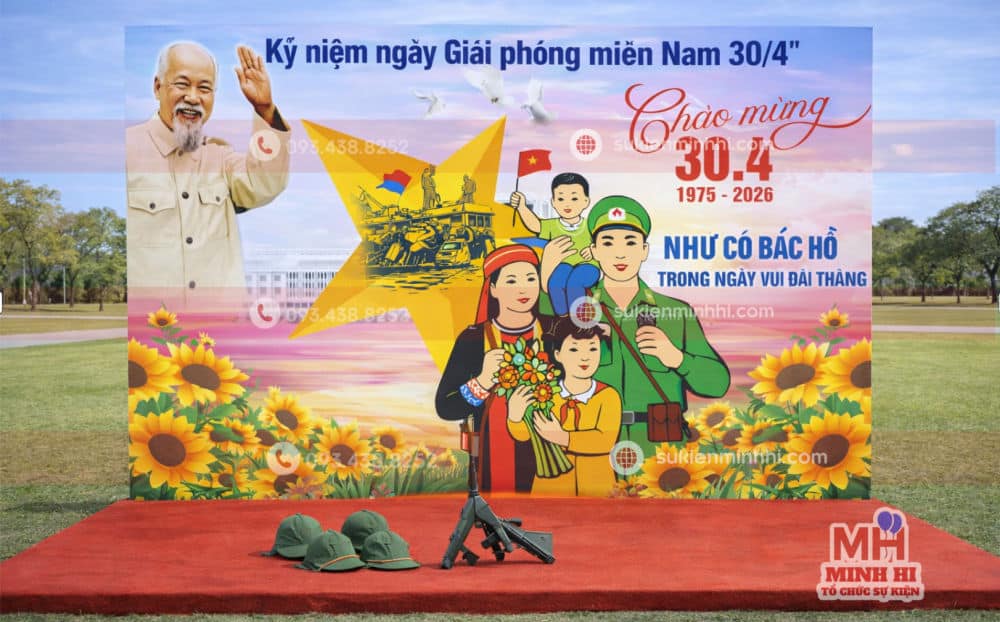Thiết kế trang trí 30/4 với slogan ''kỉ niệm ngày giải phong miền nam''